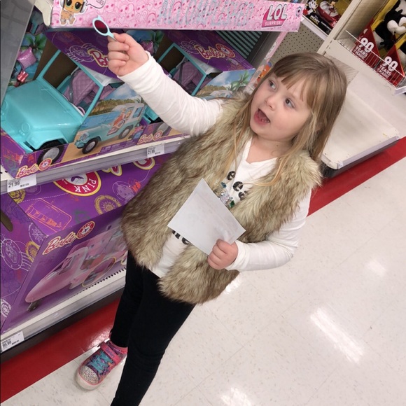 Meet your Posher, Amber - Picture 1 of 1